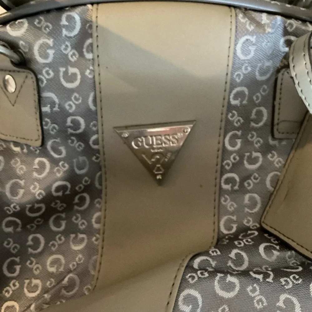 Guess Beige and Gray Travel Bag - Picture 2 of 7